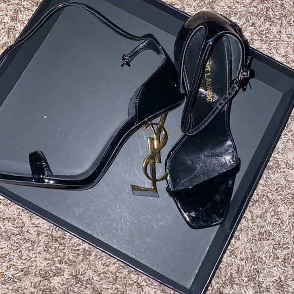 Saint Laurent
Opyum YSL Logo-Heel Sandals with Golden Hardware - Picture 3 of 4